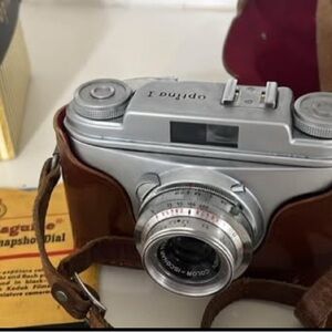 Vintage Optima Camera in Silver with Leather Case and original manuals Germany